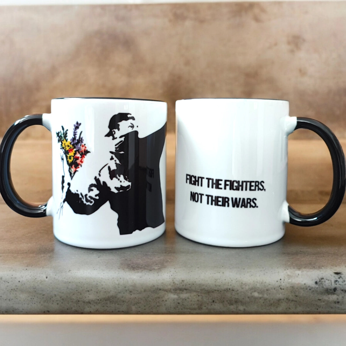 Banksy trazza in ceramica 325ml - The Flower Thrower