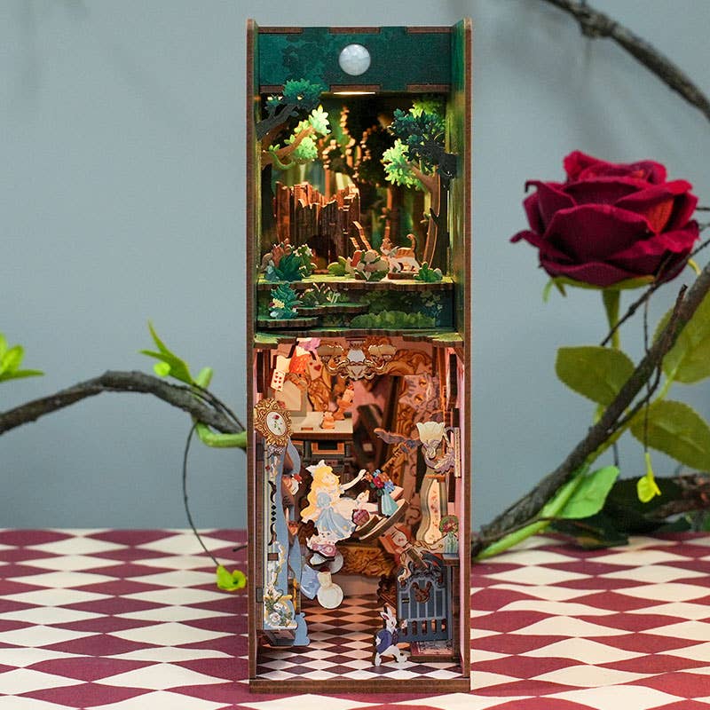 PUZZLE 3D per Libreria: Alice's Adventure