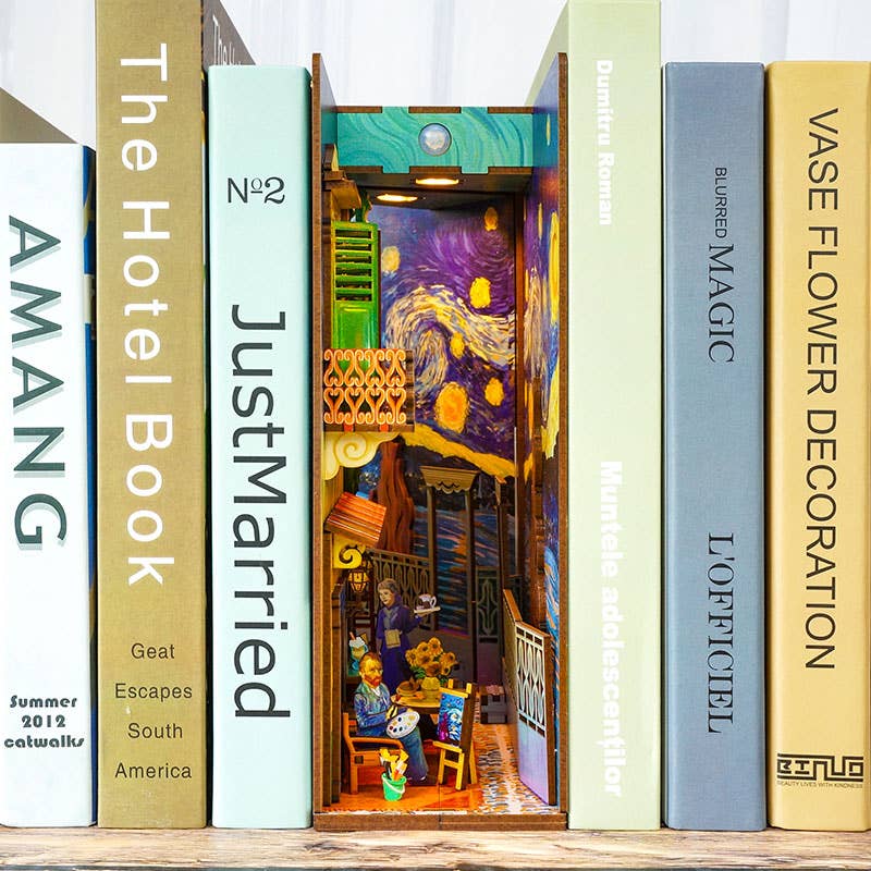 PUZZLE 3D per Libreria: Vincent's World